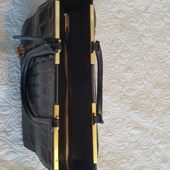 Napa Leather Tote - Picture 6 of 6